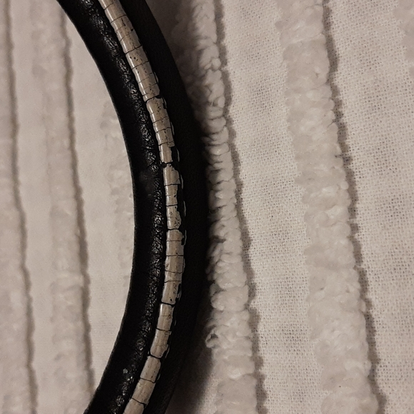 Leather satchel - Picture 7 of 7